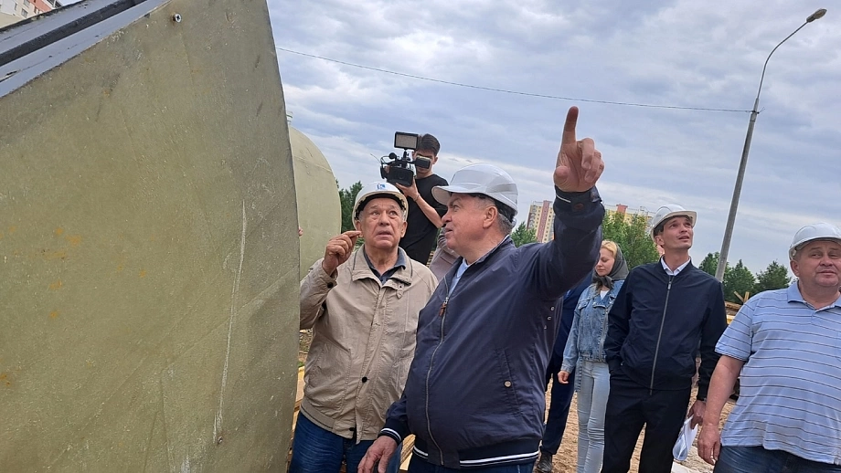 Мэр города Наиль Гамбарович посетил строительство Соборной мечети